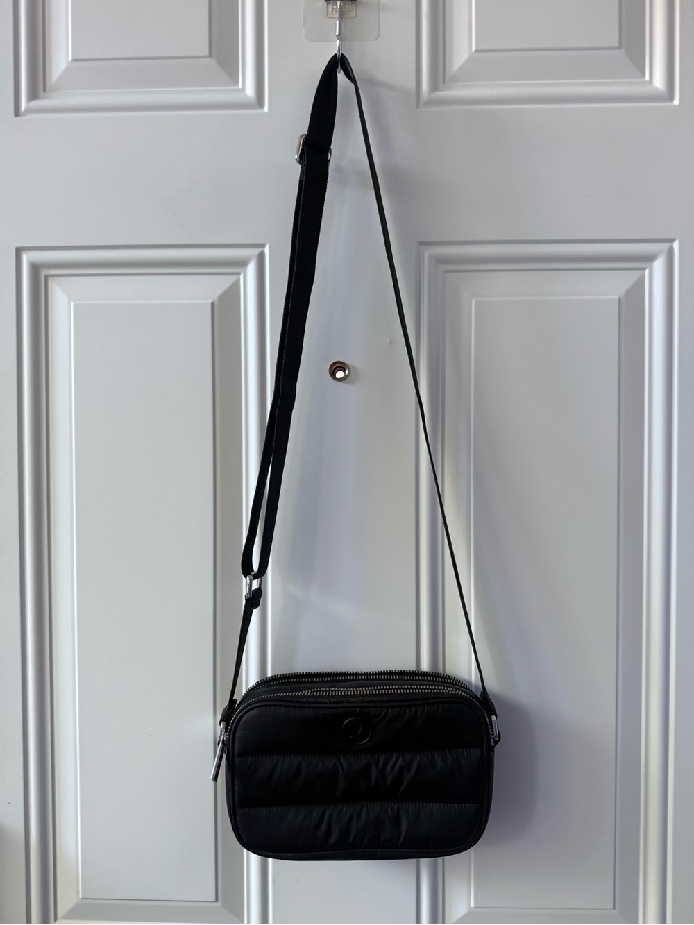 Lululemon Wunder Puff Crossbody Camera Bag 2L - Picture 2 of 8